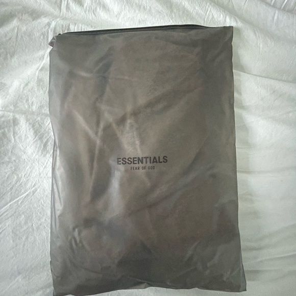 ESSENTIALS LS Tee - Core Heather / S - Picture 4 of 4